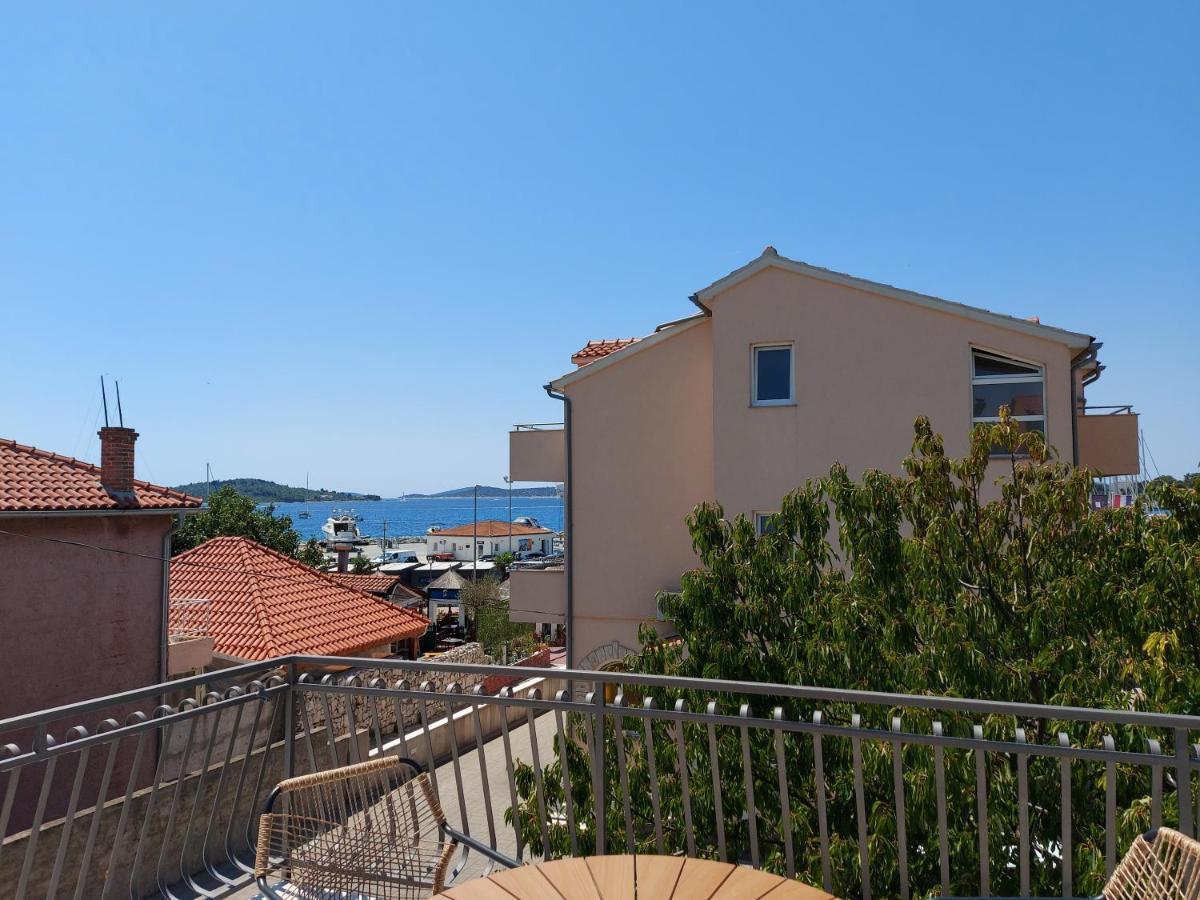Luxury Apartments Marina View 沃迪切 外观 照片
