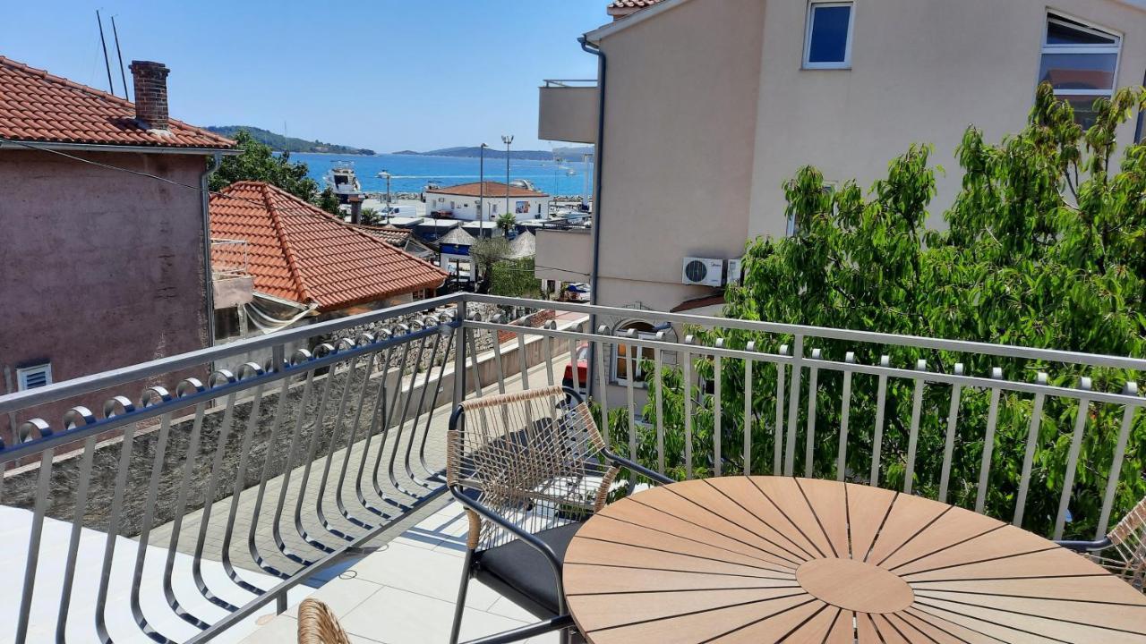 Luxury Apartments Marina View 沃迪切 外观 照片