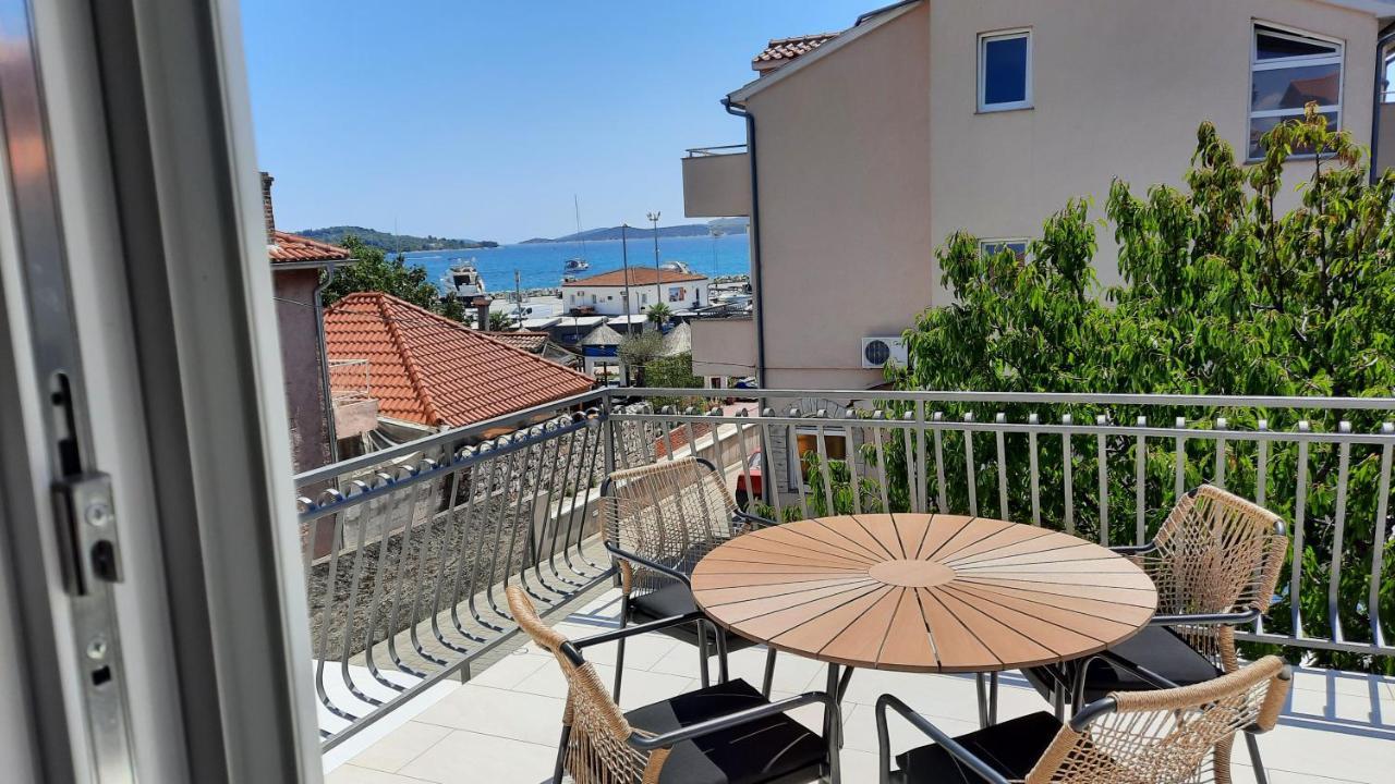 Luxury Apartments Marina View 沃迪切 外观 照片