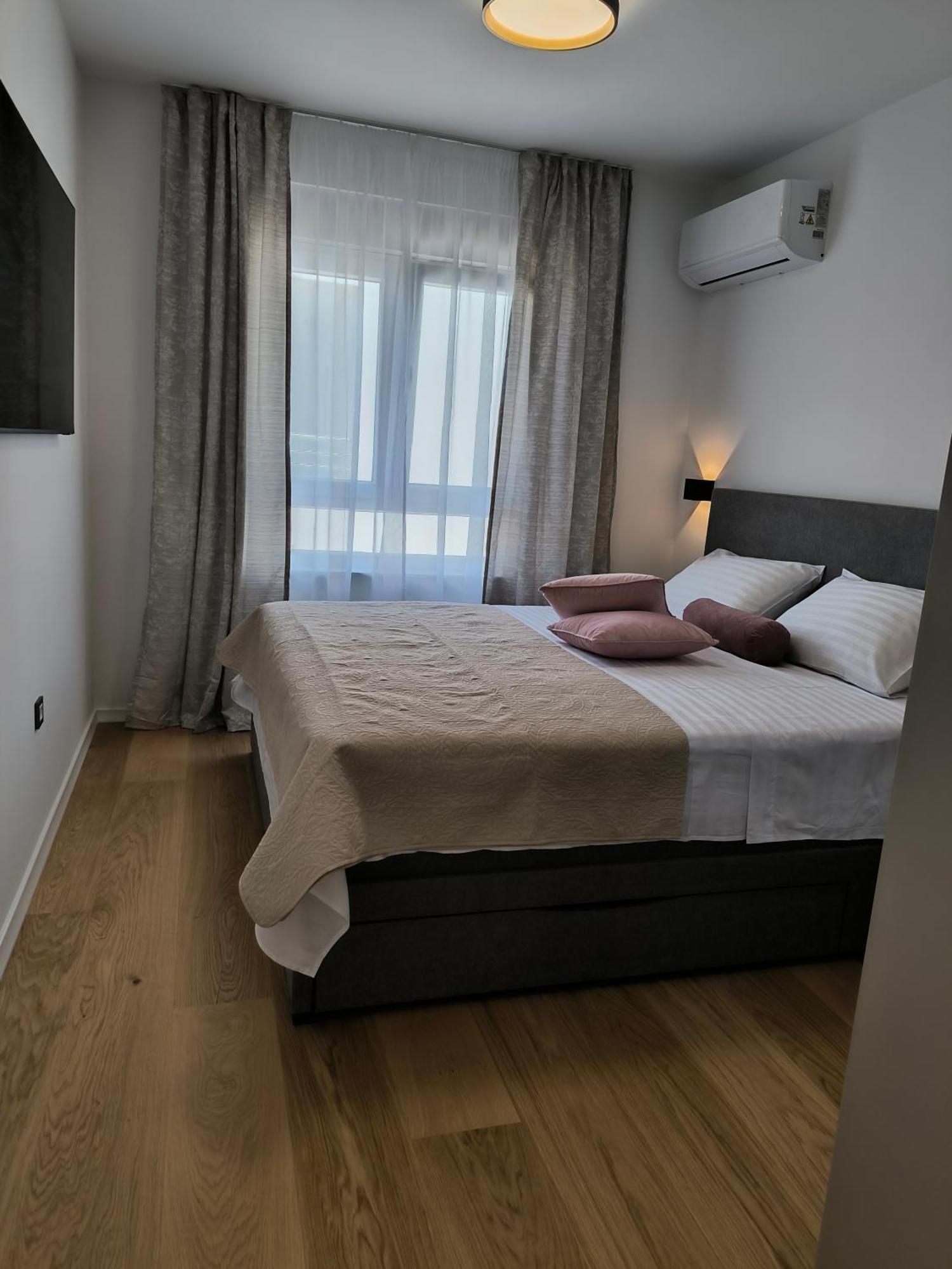 Luxury Apartments Marina View 沃迪切 外观 照片